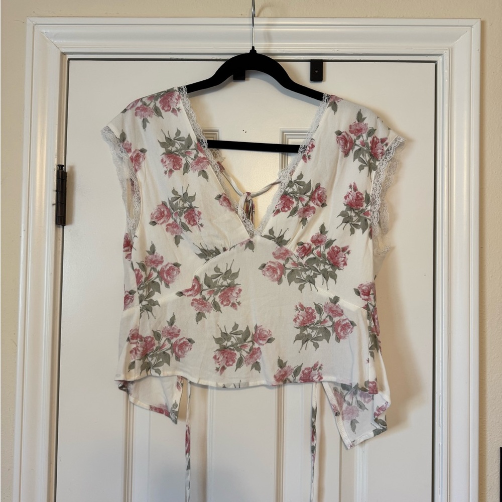 Floral V-Neck Wrap Top